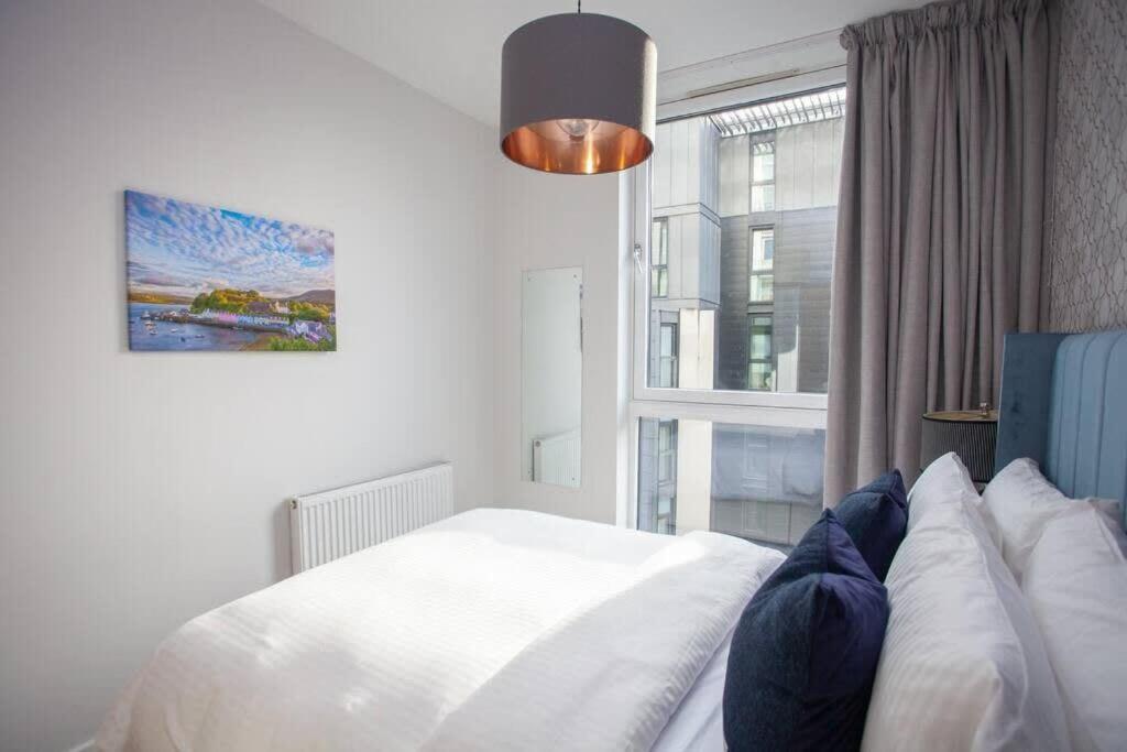 1 Bedroom Apartment In Very Central Location グラスゴー エクステリア 写真