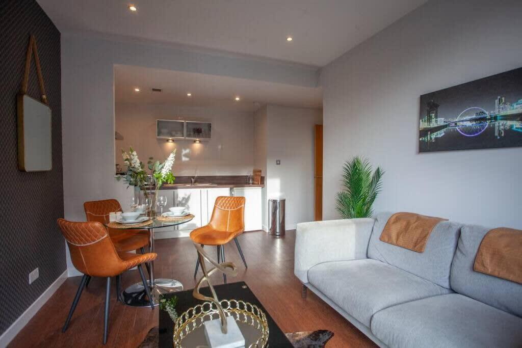 1 Bedroom Apartment In Very Central Location グラスゴー エクステリア 写真